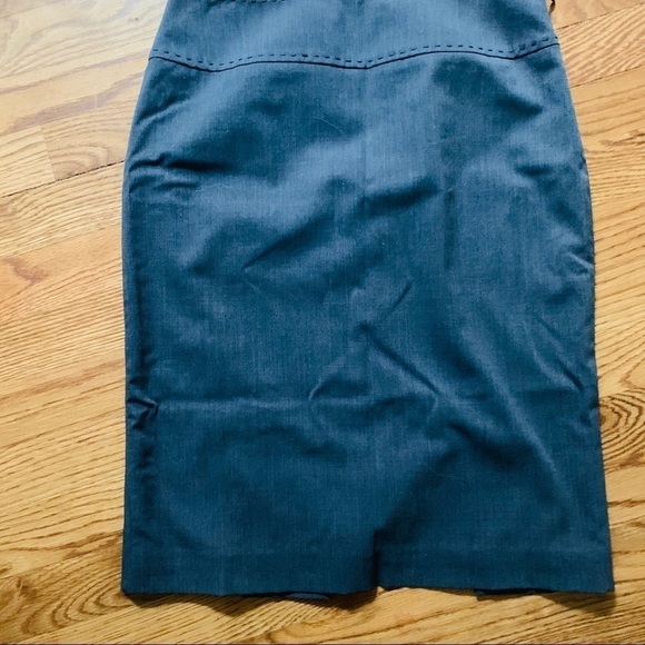 Elie Tahari Gray Skirt with Double Slits Wool - Picture 13 of 13